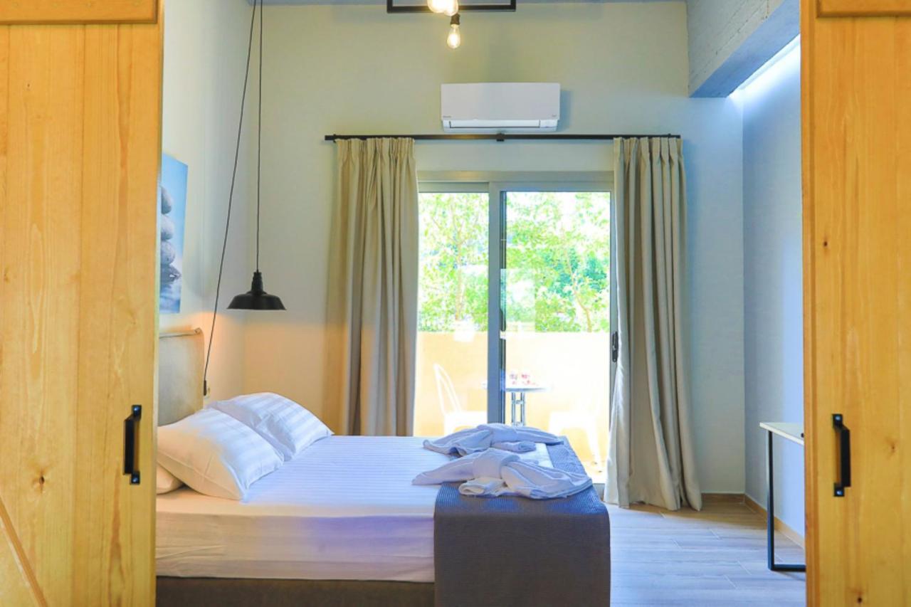 Senses Suites Дасія Екстер'єр фото