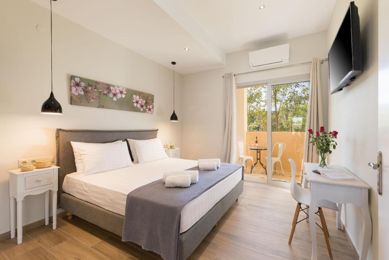 Senses Suites Дасія Екстер'єр фото