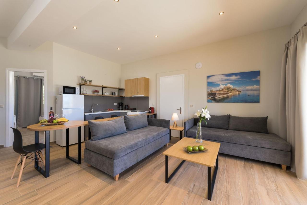 Senses Suites Дасія Екстер'єр фото
